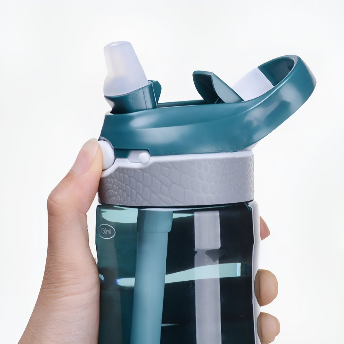 Hiking Filter Water Bottle close-up open cap - Green