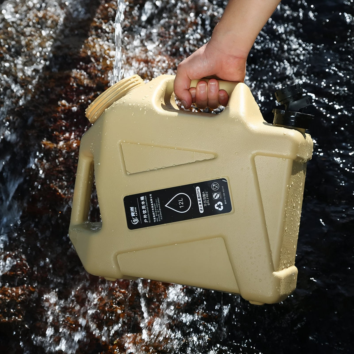 12L Camping Water Jerrycan with Handle - Olive Green - Light Beige - Matte Black