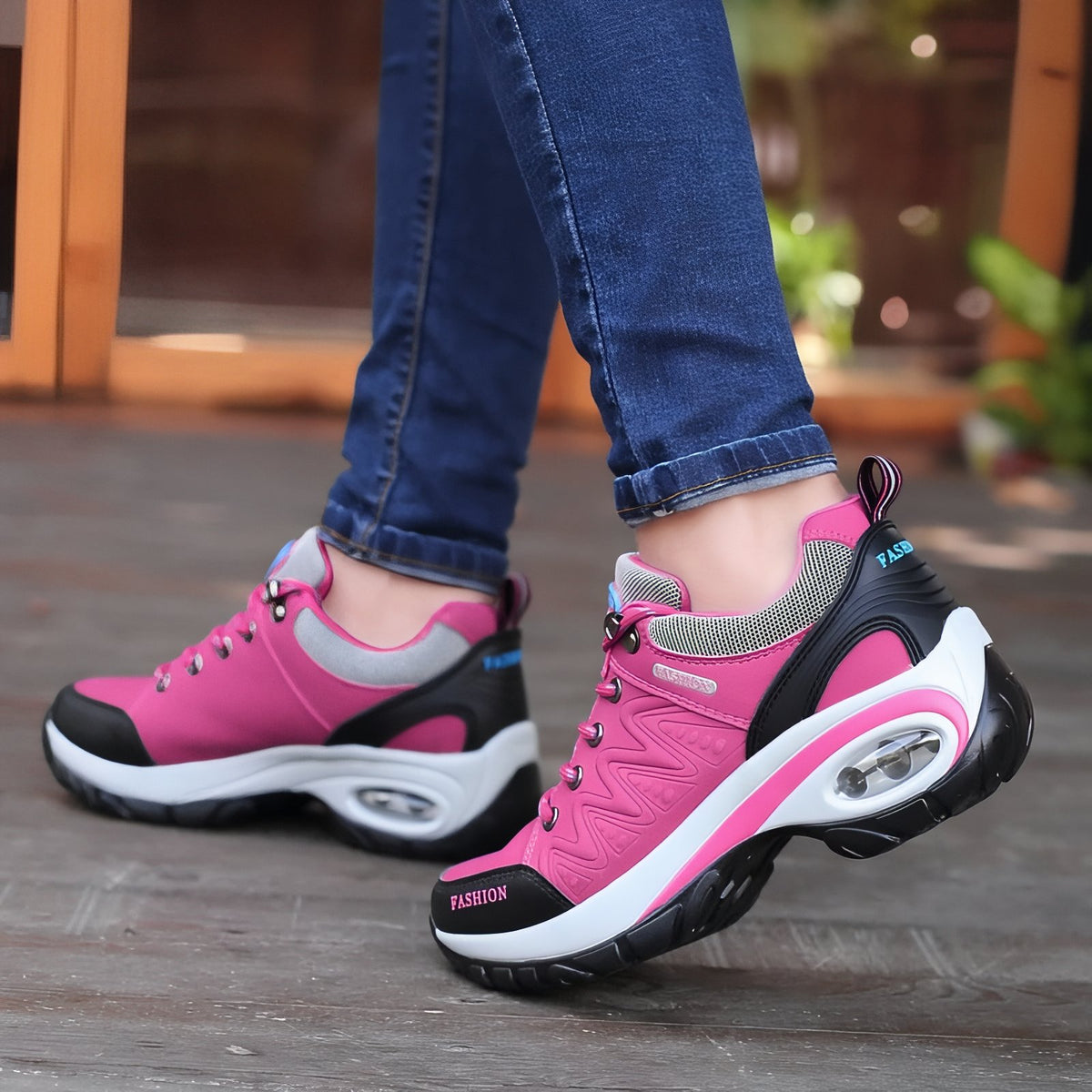 Basket Confortable Marche Femme portée au pied - Violet Fuchsia - Noir et Rose - Rose et Noir