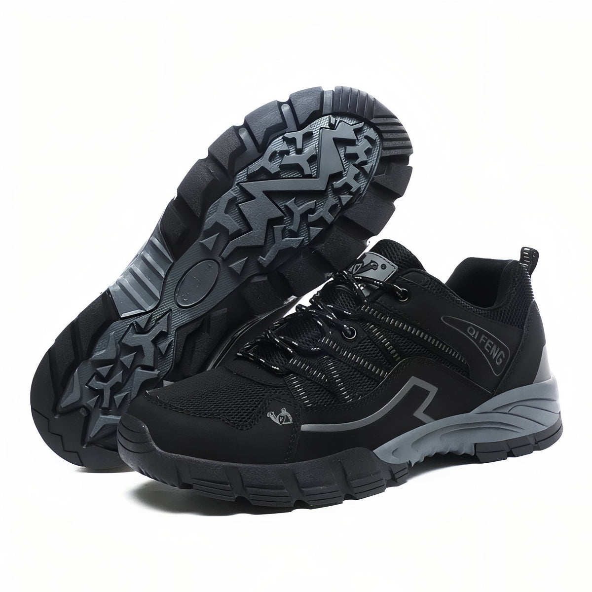 Men's Low Hiking Shoe - Black and Gray