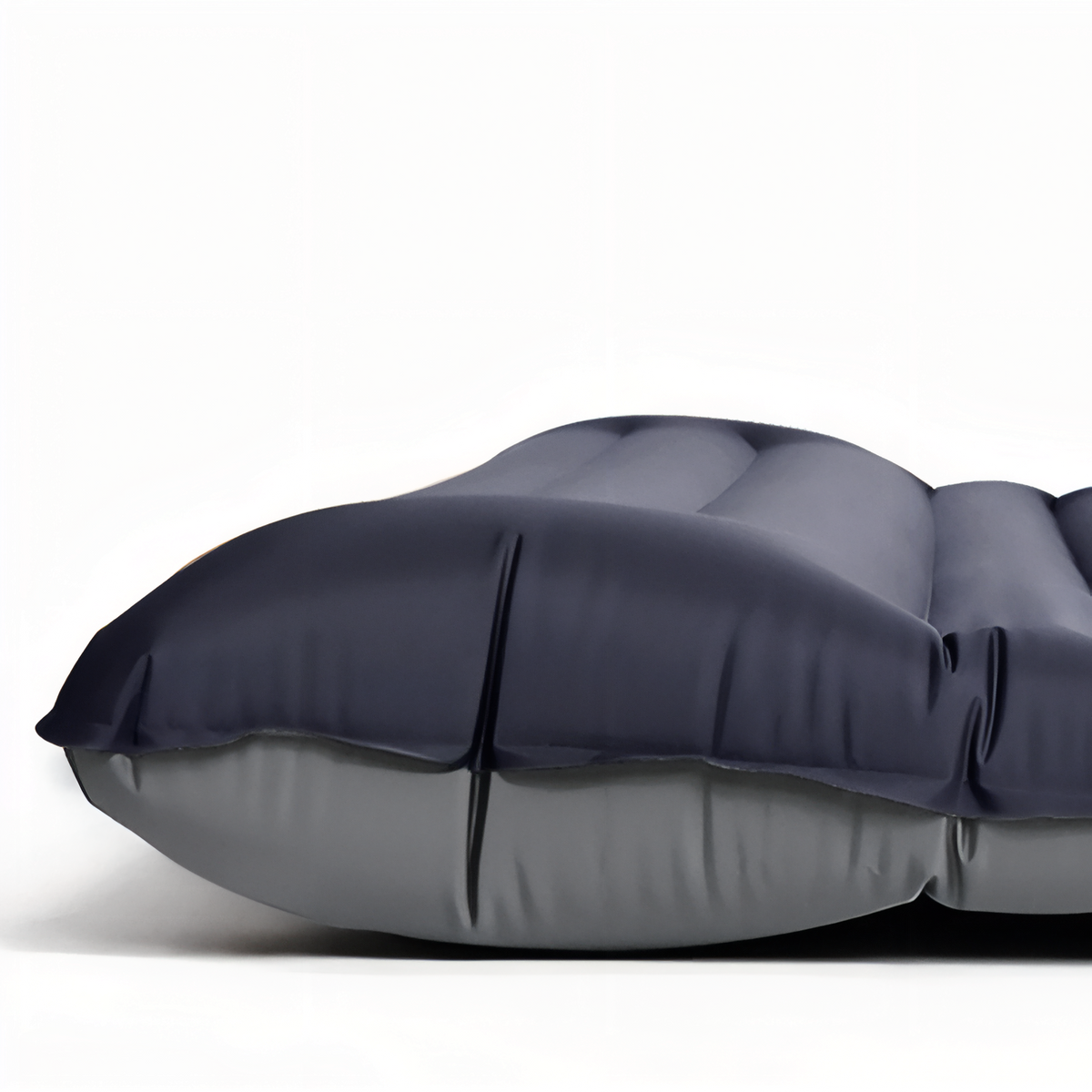 Matelas Camping Gonflable Confortable gros plan produit - Noir - Vert Foncé - Marron