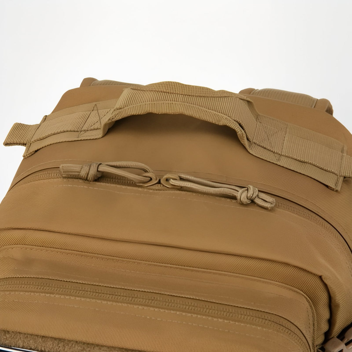 Military Backpack Sand 25L close-up zip closure - Dark Brown